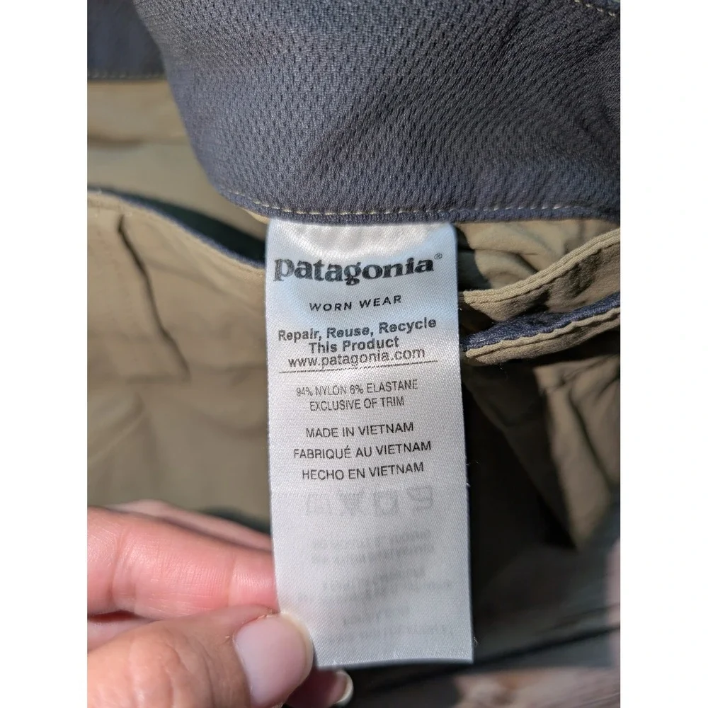 Patagonia Quandary Hiking Shorts Mens 34 Nylon Elastane Khaki Green 10in Inseam